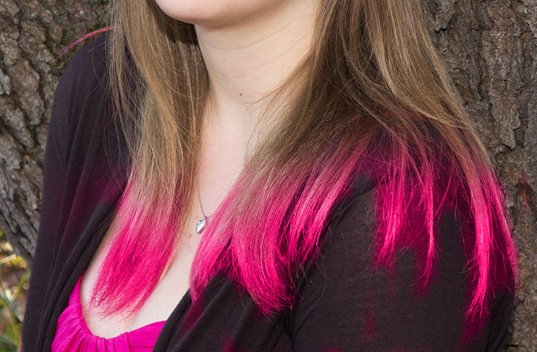 dark hair with hot pink tips