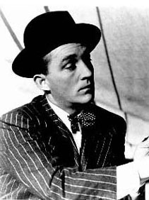 Bing Crosby hat white - part of eye and coat white.jpg